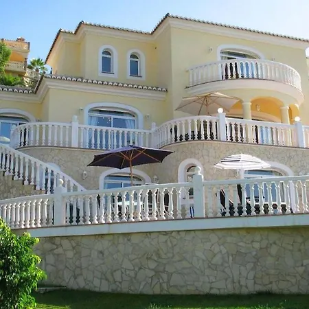 Sleeps 15 With Pool And Air Con * Mijas